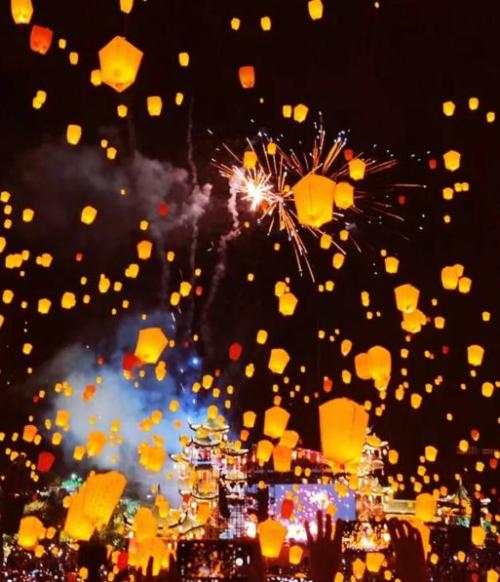 20252026长沙跨年_元旦长沙方特东方神画“万人齐放”孔明灯